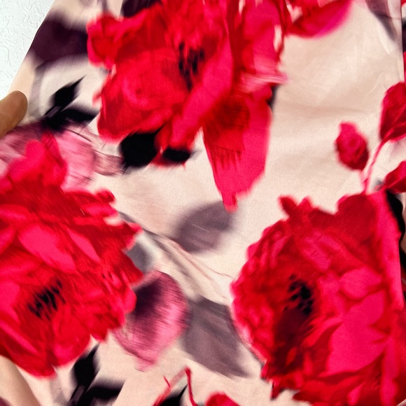 Victoria's Secret Water-color Roses Silky Pajama Bottoms Sz. Med - Picture 16 of 16